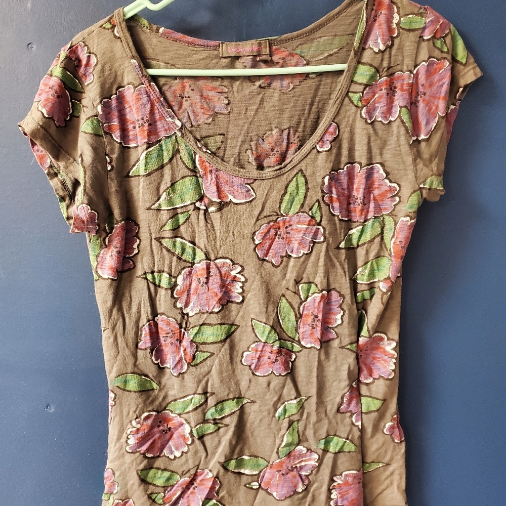 Cute tee